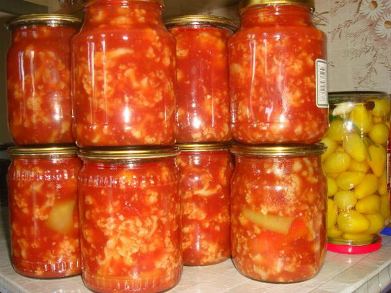 Tsvetnaya-kapusta-v-tomate