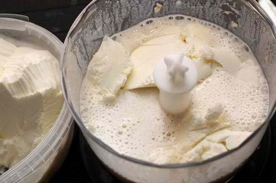 Молочный коктейль с мороженным 