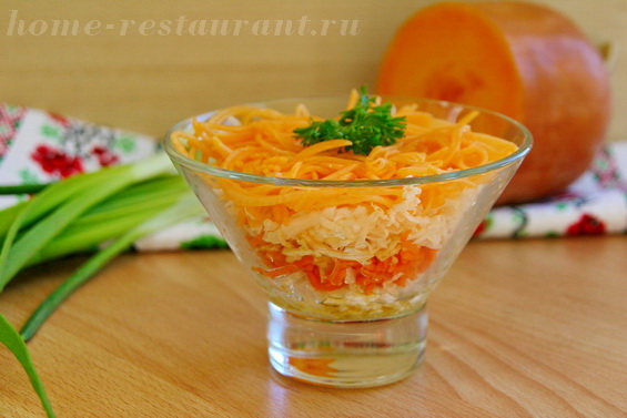Салат из сырой моркови с тыквой и сельдереем