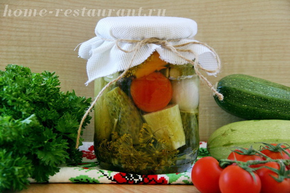 Кабачки с овощами в маринаде фото 9