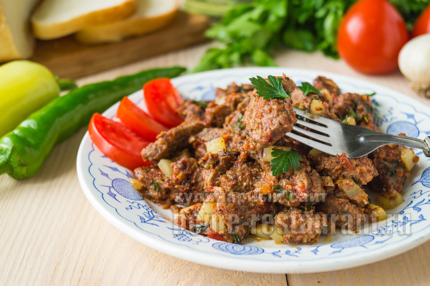 Тушеная говядина с овощами: рецепт с фото 