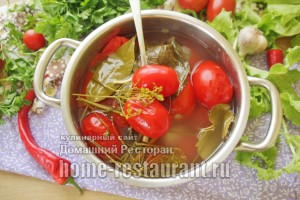 Квашеные помидоры в кастрюле - Домашний Ресторан